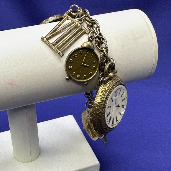 Arthur Pepper “ART” Signed VTG Timepiece Theme Charm Bracelet - Picture 3 of 13